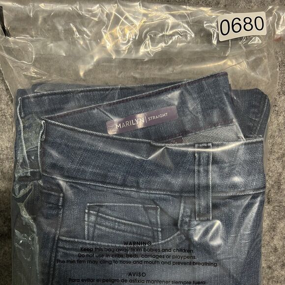 NYDJ Not Your Daughter's Jeans Marilyn Straight Women's 6 Lift Tuck Blue Denim - Picture 17 of 17